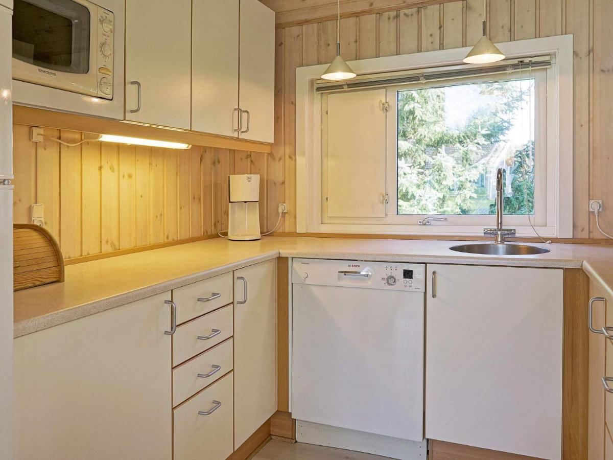 12 Person Holiday Home In Aakirkeby Vester Somarken Extérieur photo