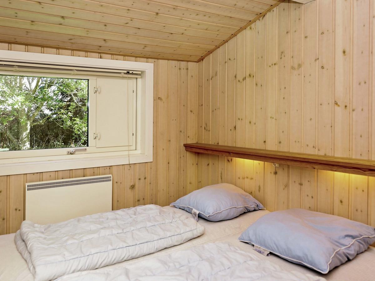 12 Person Holiday Home In Aakirkeby Vester Somarken Extérieur photo